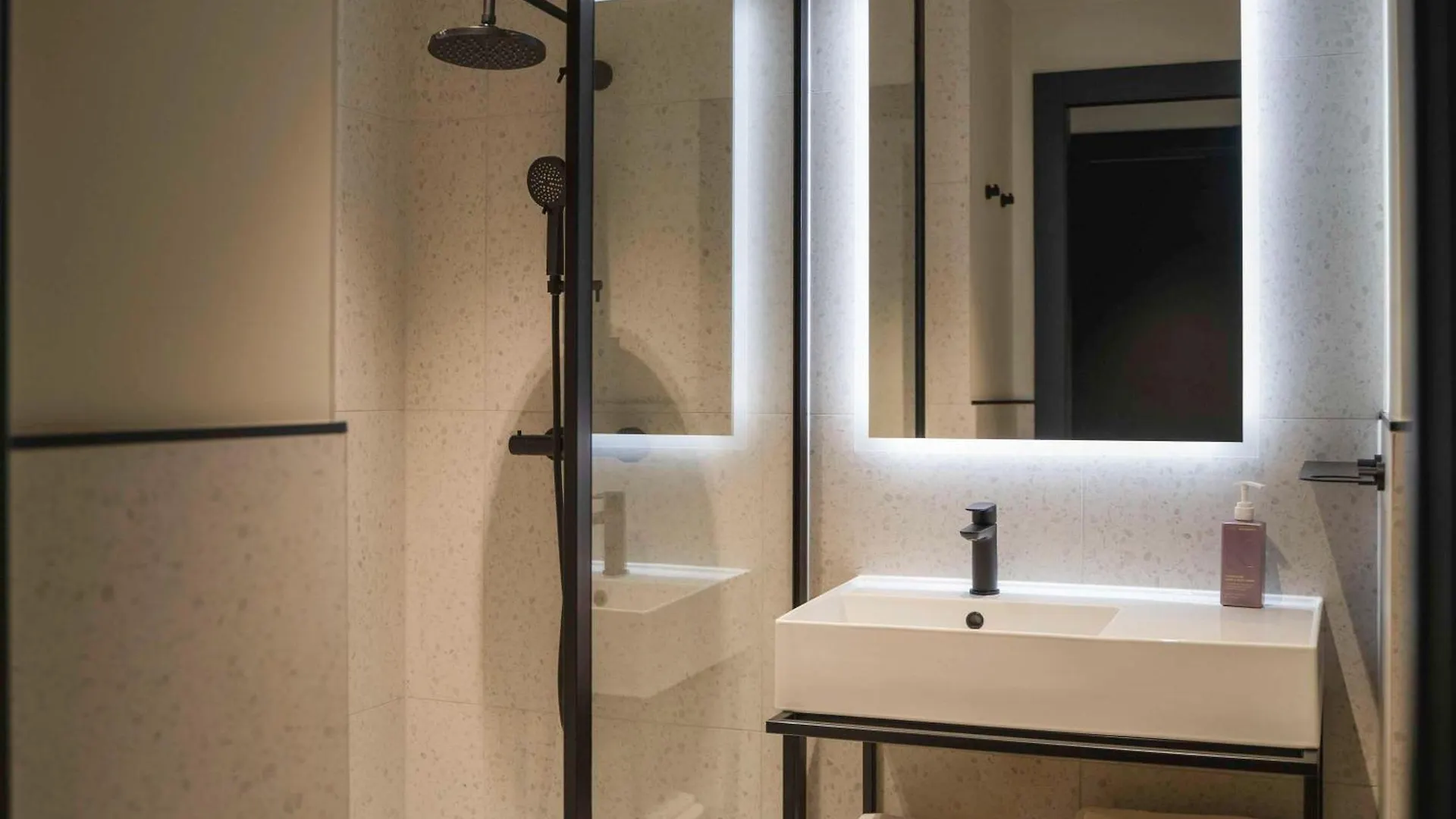Tribe Milano Malpensa Hotel Vizzola Ticino 4*,